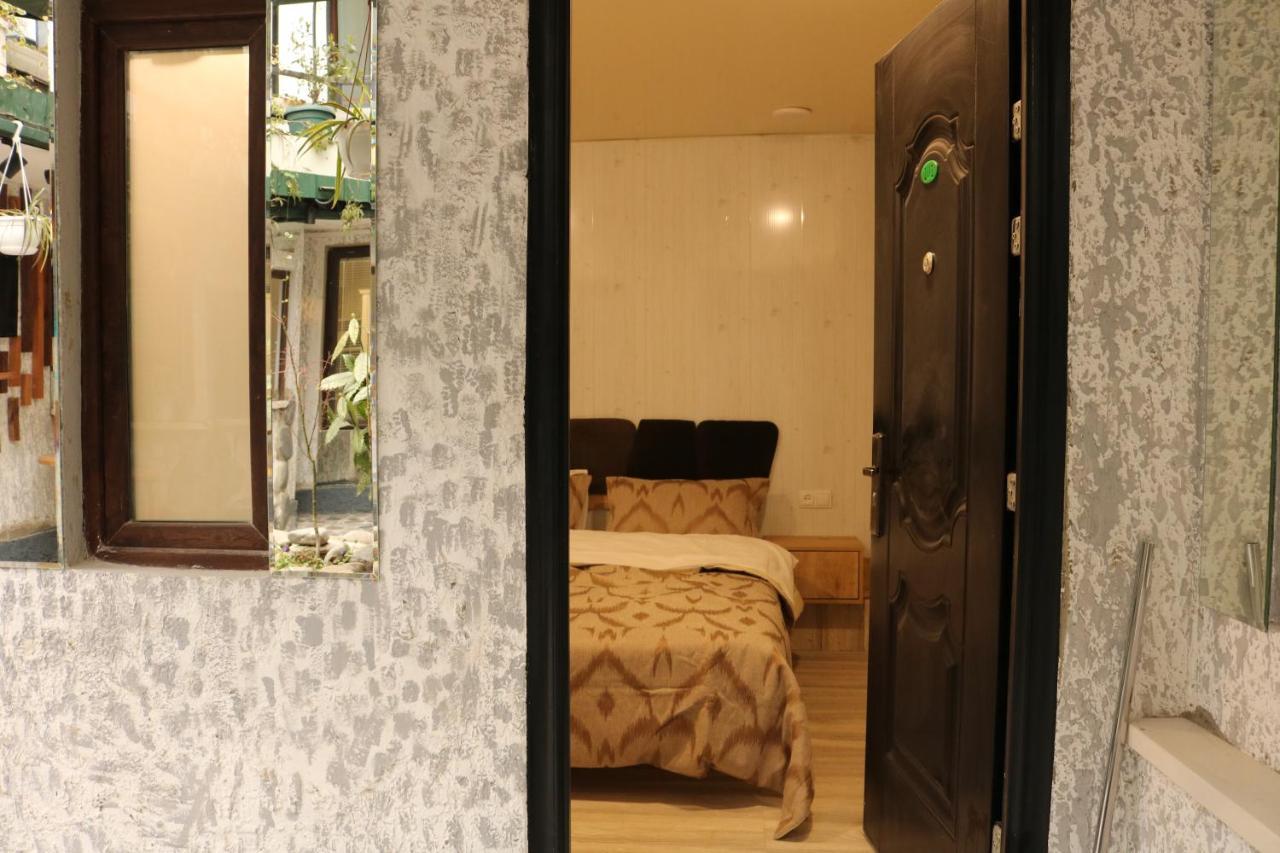 Kai Hotel Bar Tbilisi ภายนอก รูปภาพ