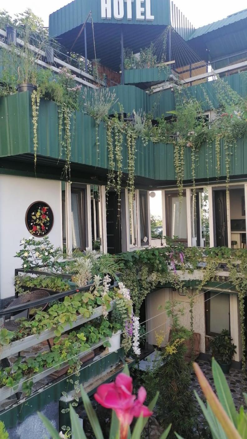 Kai Hotel Bar Tbilisi ภายนอก รูปภาพ